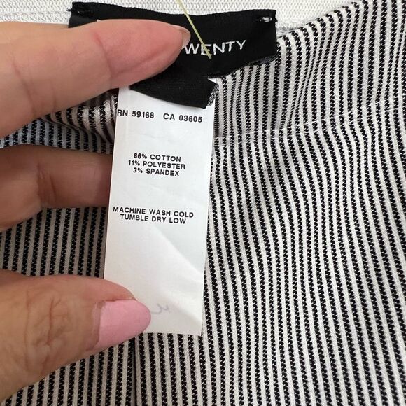 Black & white stripes leggings size Small, New - Picture 7 of 7